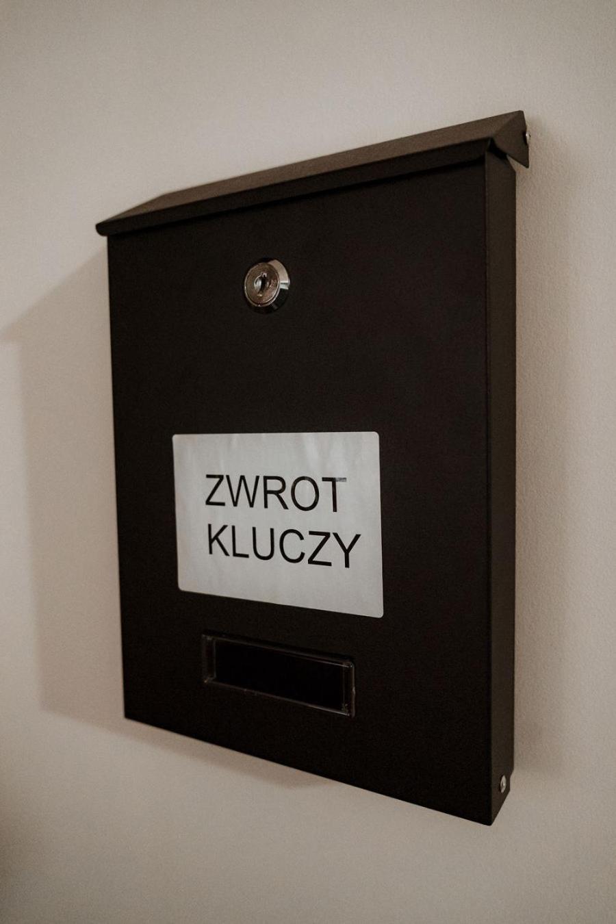 Noclegi Przy Stacji Nowy Dwór Mazowiecki Dış mekan fotoğraf